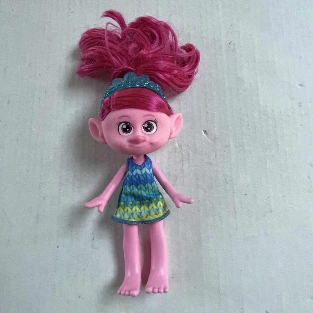 Mattel Pink‎ Trolls Band Together Trendsettin Fashion Dolls Pink Hair